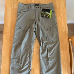 Arc'Teryx Rampart Pant - 32x32 - Men's